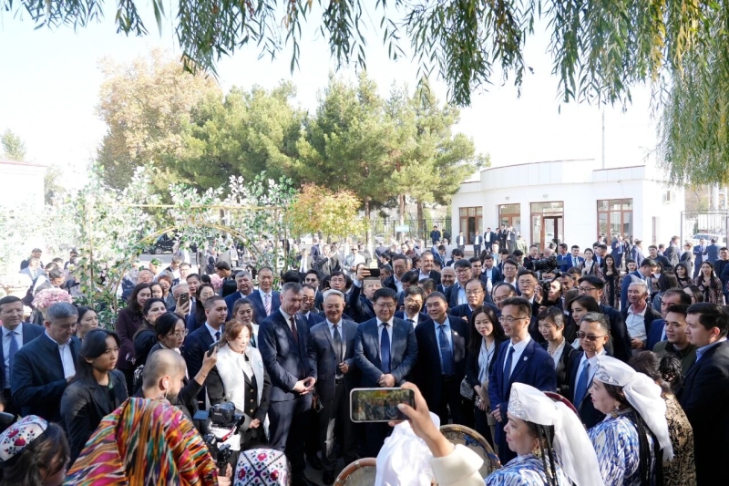 推动职教合作走深走实 服务“一带一路”高质量发展 | 我校出席中国-乌兹别克斯坦百校合作论坛