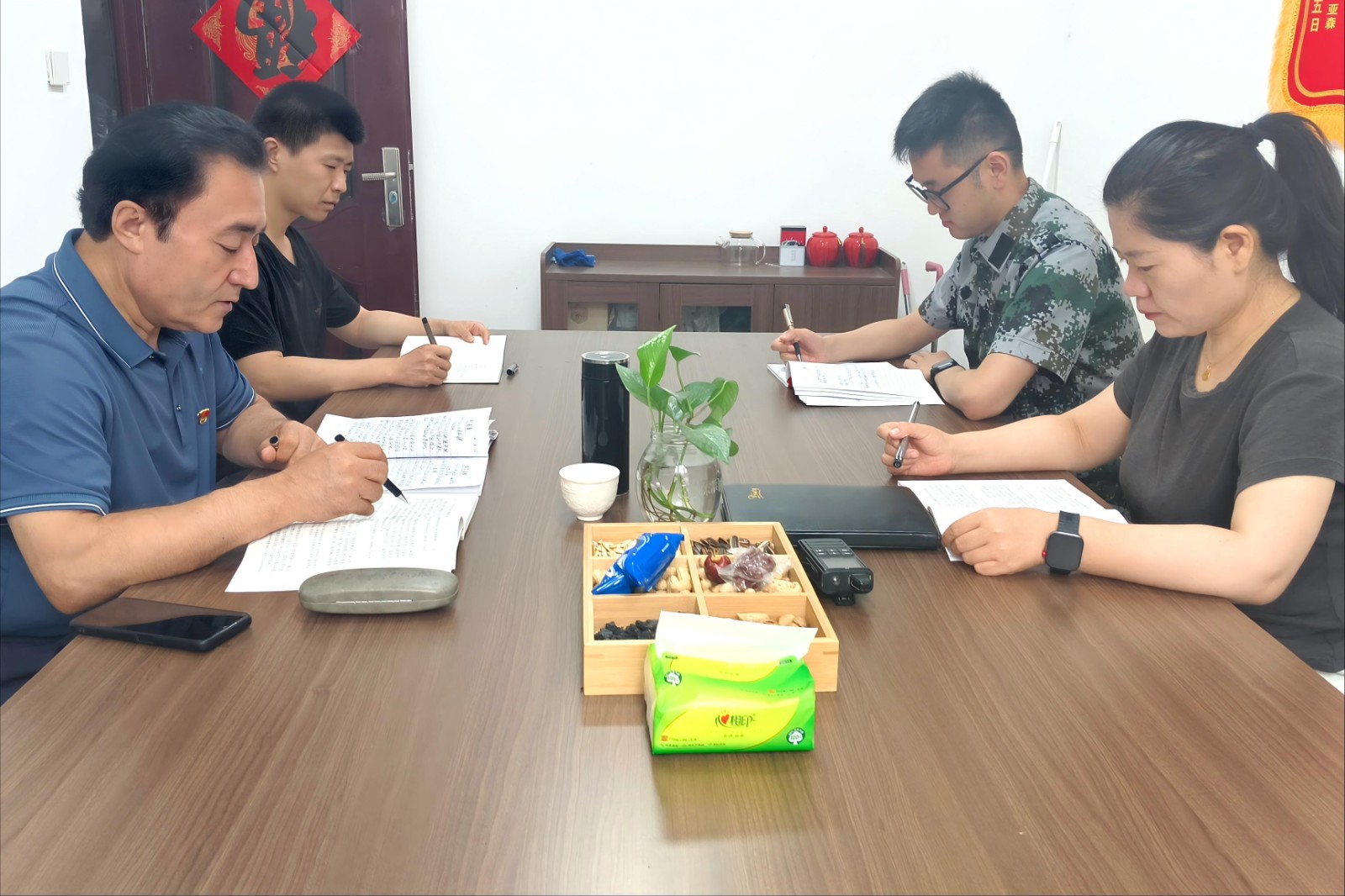 工作速览 | 聚力攻坚提质效 笃行实干谱新篇