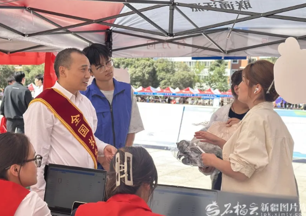 重磅！我校教师王振入选2026年“最美教师”！