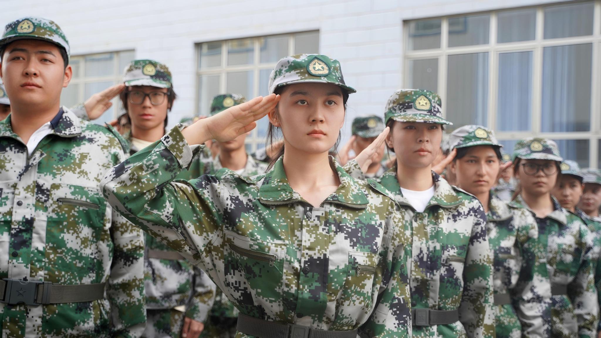 超燃迷彩，青春列阵｜点开！寻找军训场上的你