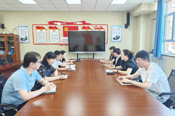 推动主题教育走深走实  学院党委书记杨璇深入基层调研